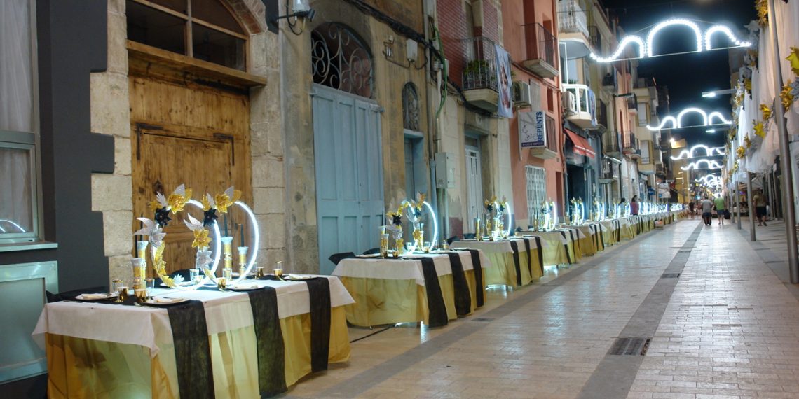 #Fotogaleria: Ulldecona s’engalana per les Quinquennals