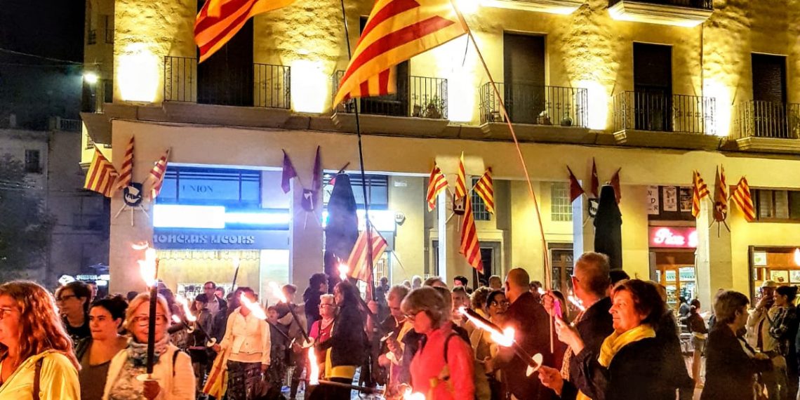 #Fotogaleria: Marxa de Torxes per la Independència a Tortosa