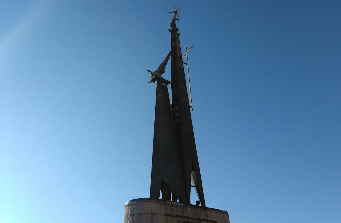 La mòmia i el monument de Tortosa
