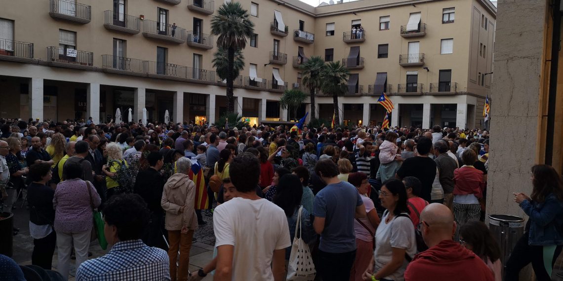 #Fotogaleria: la manifestació de Tortosa contra la sentència aplega milers de persones