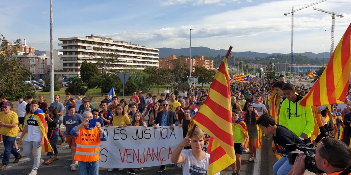 #Fotogaleria: Multitudinària manifestació a Tortosa per la vaga general del 18-O