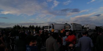 Els CDR denuncien que una furgoneta policial a gran velocitat gairebé els atropella a l’Ampolla