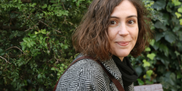 L’ampostina Maria Climent publica ‘Gina’, la seua primera novel·la, en català i en castellà