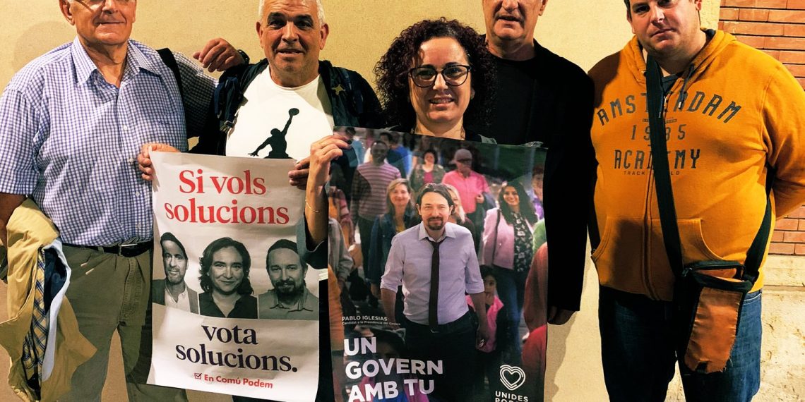 #Fotogaleria: La penjada de cartells de la campanya del 10-N a l’Ebre