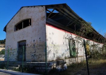 Polèmica entre Movem i el govern de Junts per l’enderroc dels magatzems de l’estació