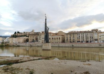 Vox vol traure profit de la polèmica pel  monument franquista de Tortosa