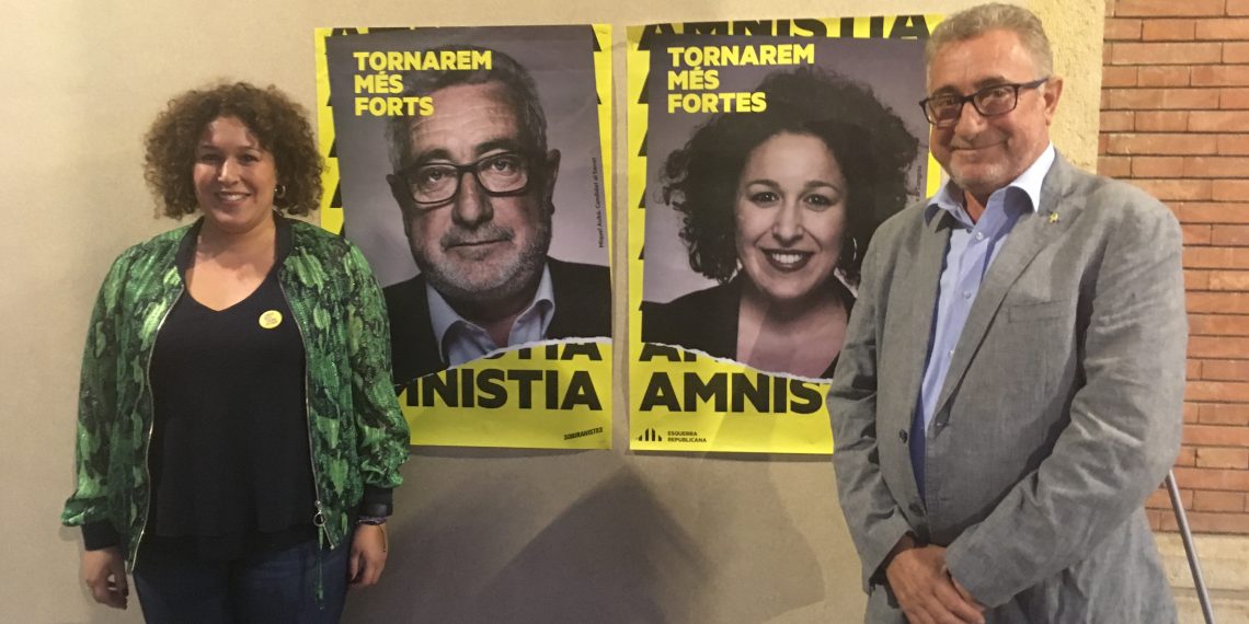 #Fotogaleria: La penjada de cartells de la campanya del 10-N a l’Ebre