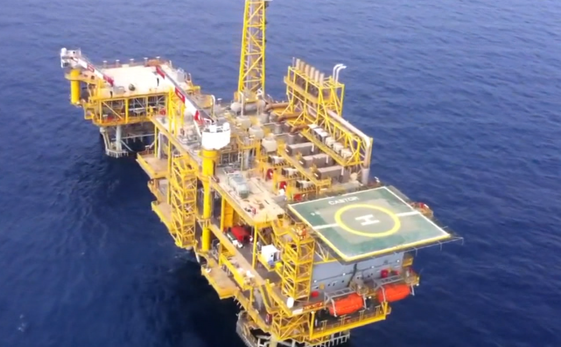 Junts, ERC i els comuns pacten les conclusions de la comissió del Castor