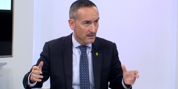 Instal·laran un molí de vent a un port ebrenc i plaques solars a la confraria de la Ràpita