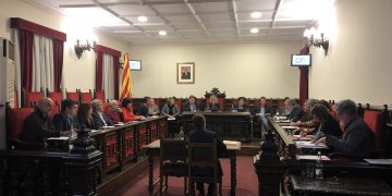 El ple de Tortosa aprova la moció del PSC per mantenir la radioteràpia a l’hospital de Jesús