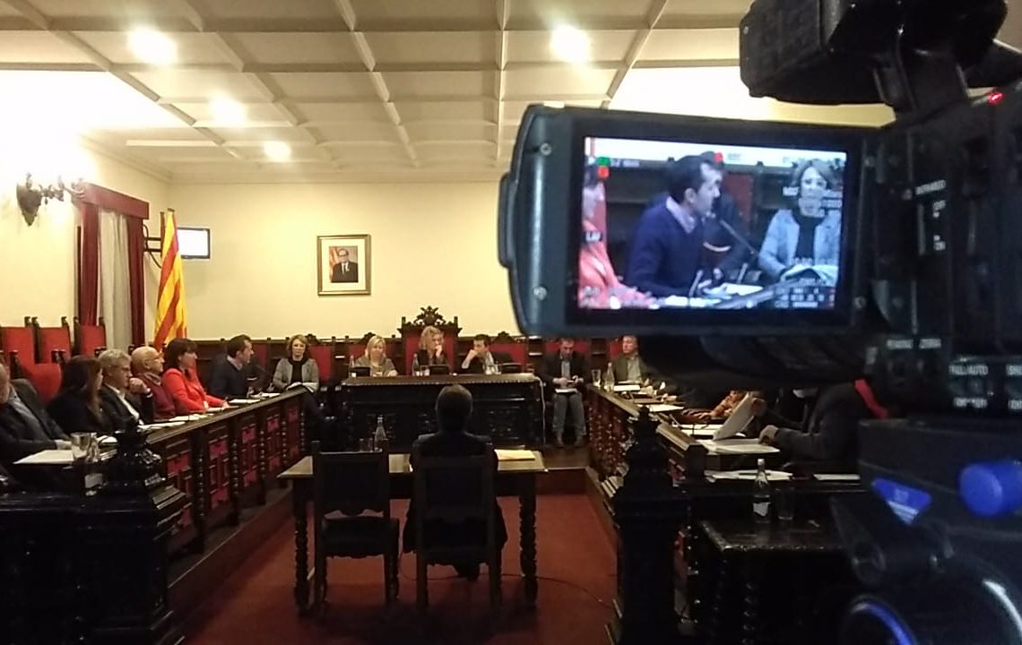 El ple de Tortosa aprova la moció de Movem per salvar els magatzems de l’estació