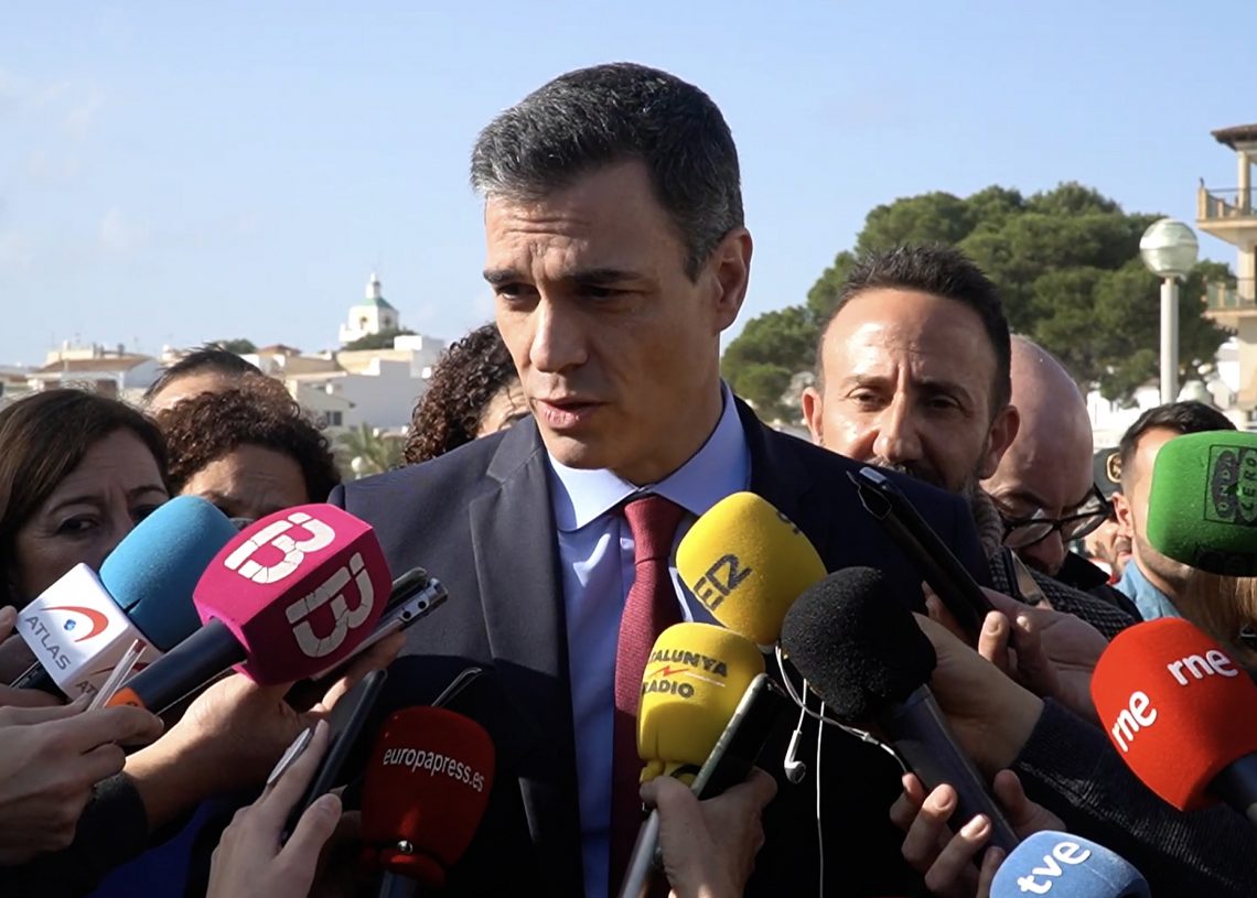 ‘Commoció’ de Pedro Sánchez després de sobrevolar el Delta