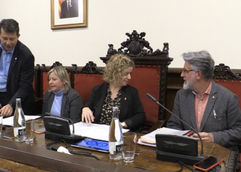 Roig ja seu a l’esquerra de Roigé