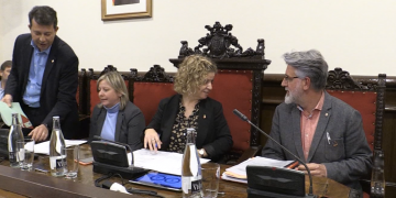 Roig ja seu a l’esquerra de Roigé