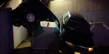 Vehicles arrossegats a l’Ampolla i pobles sense subministrament pel trencament d’una canonada del CAT