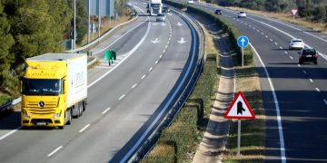 Primer accident molt greu a l’AP-7 ebrenca des de l’aixecament dels peatges