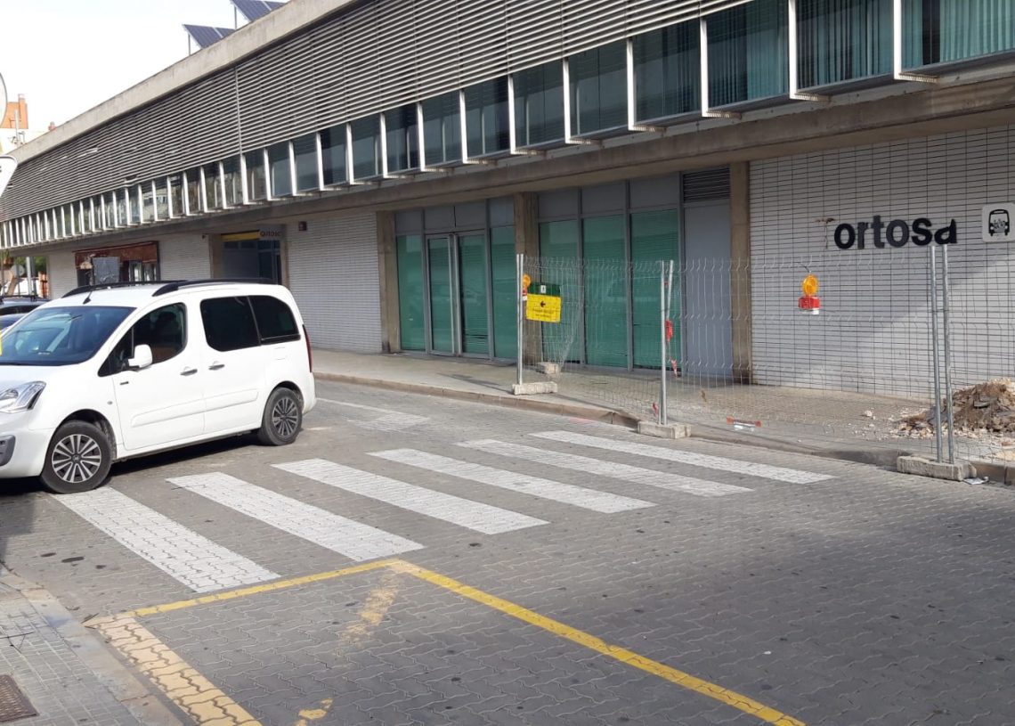 Operatiu especial de trànsit per les obres a l’estació d’autobusos de Tortosa