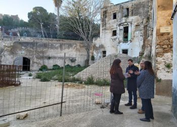 Movem denuncia l’aturada de les obres al balneari de Porcar i a la plaça de la Catedral