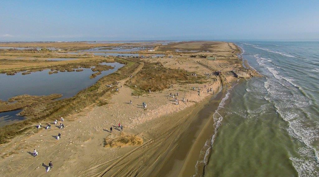 [#Fotogaleria] ‘SOS Europa’ dels xiquets i xiquetes a les platges de Buda i Migjorn