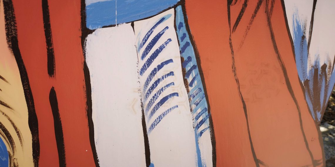 Les imatges del passeig de les Cultures han patit actes vandàlics des del minut zero