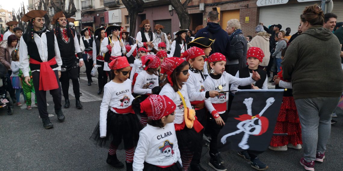 [#Fotogaleria] La disbauxa del Carnaval recorre els carrers de Ferreries
