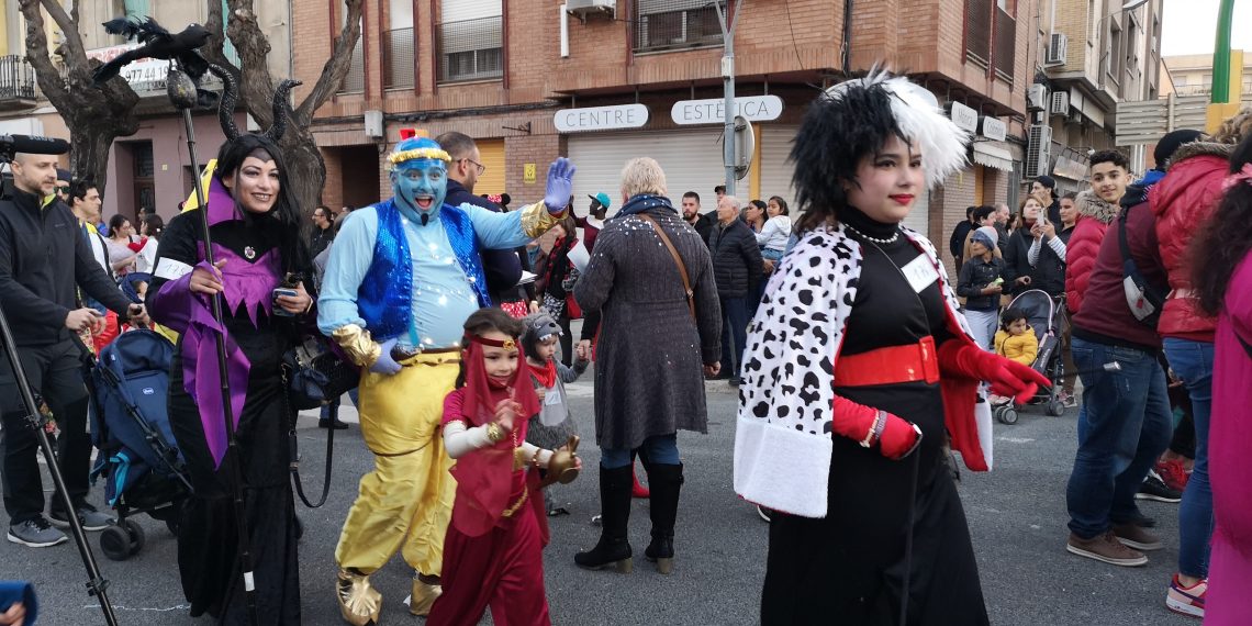 [#Fotogaleria] La disbauxa del Carnaval recorre els carrers de Ferreries