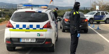 Més de 50 vehicles detectats a l’Ampolla que circulaven sense causa justificada