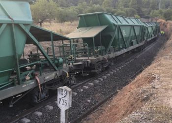 Interrompuda la circulació entre Marçà i Móra la Nova pel descarrilament d’un tren