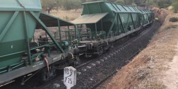 Interrompuda la circulació entre Marçà i Móra la Nova pel descarrilament d’un tren