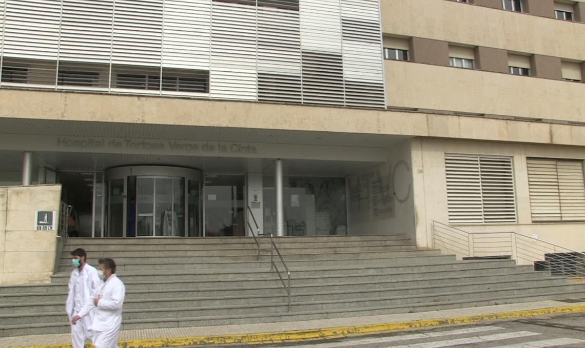 Lleixà anuncia que l’hospital de Tortosa dobla els llits de crítics pel coronavirus