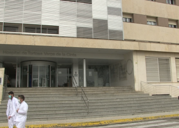 Lleixà anuncia que l’hospital de Tortosa dobla els llits de crítics pel coronavirus