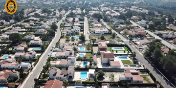 L’Ametlla de Mar reforça els controls policials a les urbanitzacions amb un dron