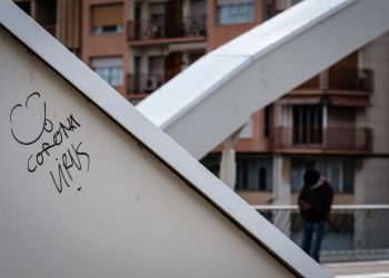 ‘No hi ha responsables del coronavirus, però sí de la seva gestió’, per Núria Rodríguez