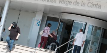 Les Terres de l’Ebre tenen un únic malalt de coronavirus hospitalitzat, i cap a la UCI