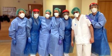 Salut amplia els equips d’infermeres que prenen mostres per fer proves PCR a l’Ebre