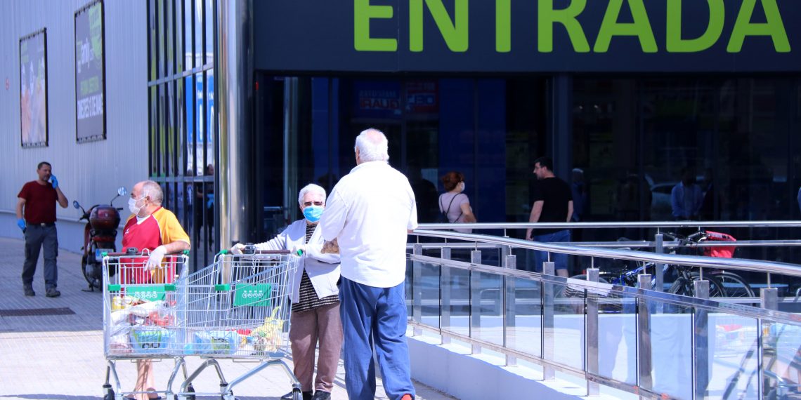 [#Fotogaleria] Family Cash obre a Amposta el seu primer hipermercat a Catalunya, tot i el coronavirus