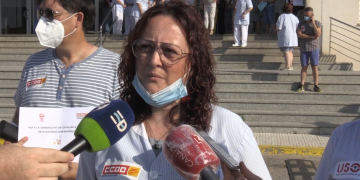 El personal de neteja es concentra a l’hospital de Tortosa per la paga extra