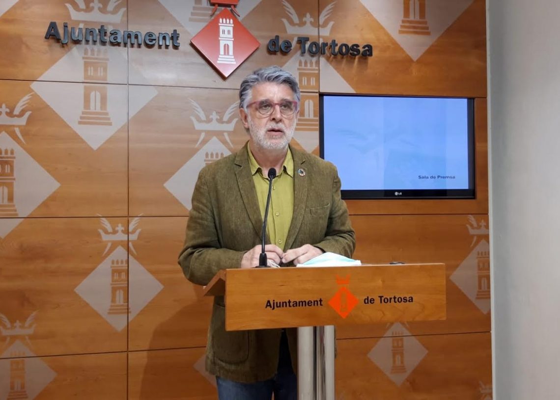 Tortosa programa un Sant Jordi de juliol amb actes en llibreries, floristeries i bars