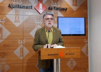 Tortosa programa un Sant Jordi de juliol amb actes en llibreries, floristeries i bars