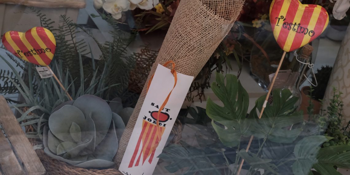 [#Fotogaleria] Un SantJordi d’estiu a Tortosa