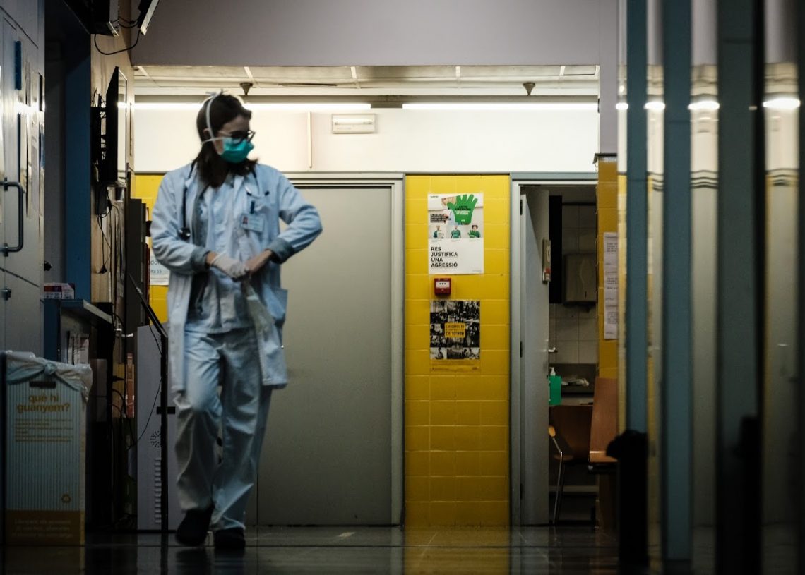 L’Ebre suma 13 positius nous i deixa de ser la regió catalana amb menys casos acumulats