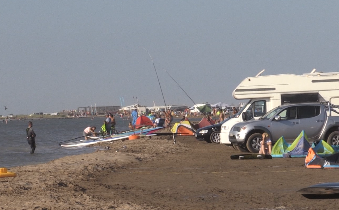 El Delta vol trencar amb la dinàmica de més visitants, més deixalles abandonades