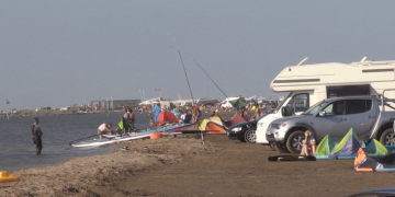 El Delta vol trencar amb la dinàmica de més visitants, més deixalles abandonades