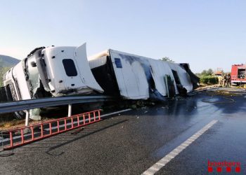 L’AP-7 a Ulldecona registra dos accidents de camions en poques hores de diferència