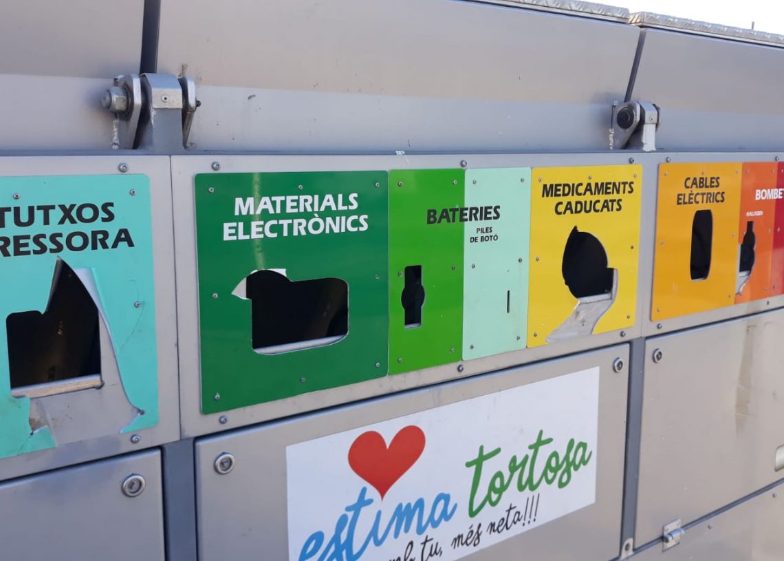 Investiguen un acte vandàlic contra la deixalleria mòbil de Tortosa
