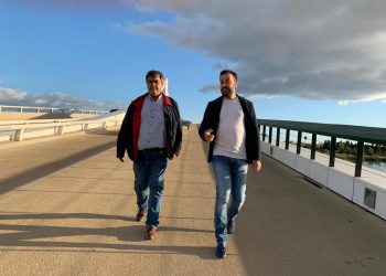 Deltebre i Sant Jaume d’Enveja il·luminaran el pont Lo  Passador per celebrar els 10 anys