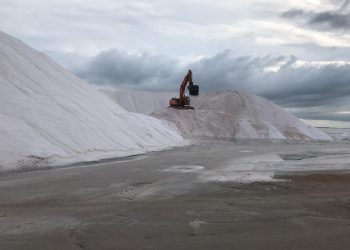 La producció de sal al Delta cau un 50% pels efectes del temporal Glòria