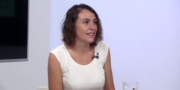 Maria Climent ja escriu una segona novel·la: lluny del personatge de ‘Gina’?