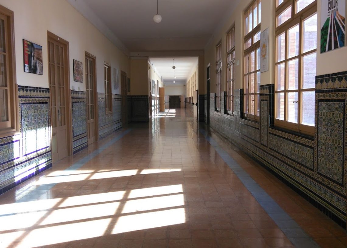 Un grup de segon d’ESO i un professor, confinats per un positiu al col·legi Sagrada Família de Tortosa