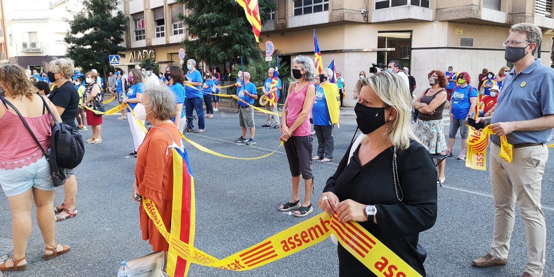 [#Fotogaleria] La concentració sobiranista de Tortosa per la Diada